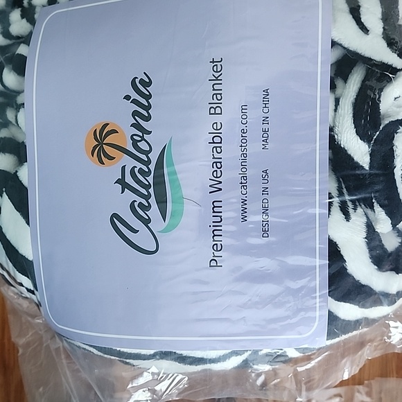 Wearable blanket - Picture 3 of 3